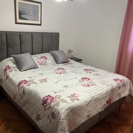 Apartments Julija Vela Luka Luaran gambar