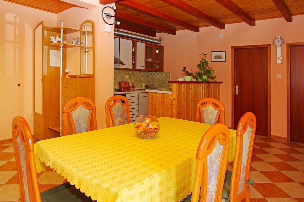 Apartments Julija Vela Luka Luaran gambar