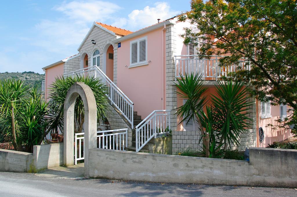 Apartments Julija Vela Luka Luaran gambar