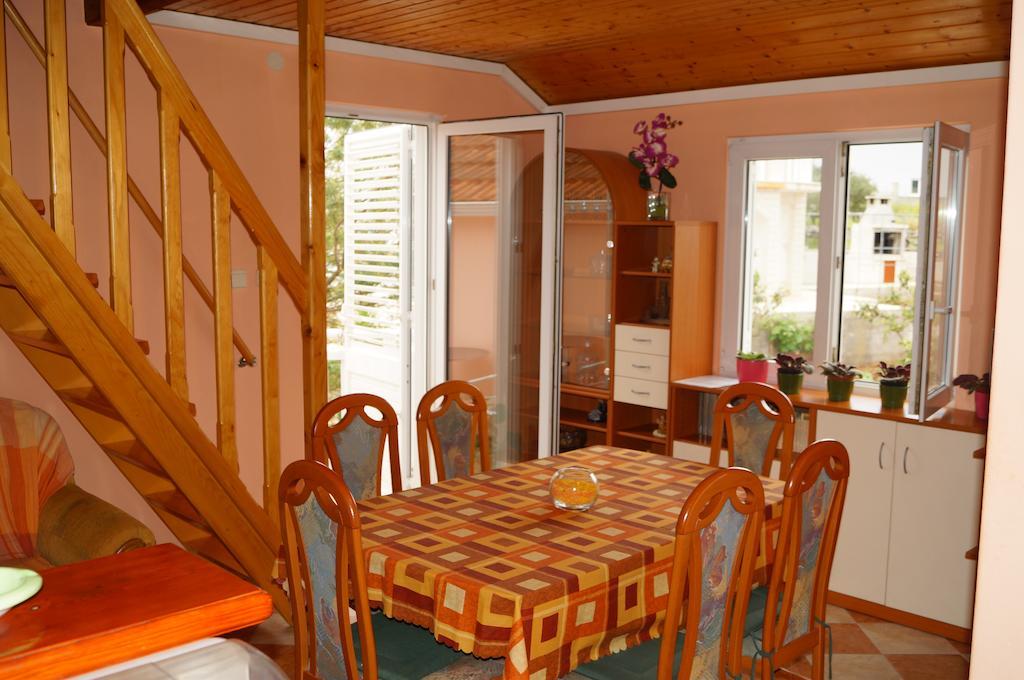 Apartments Julija Vela Luka Bilik gambar