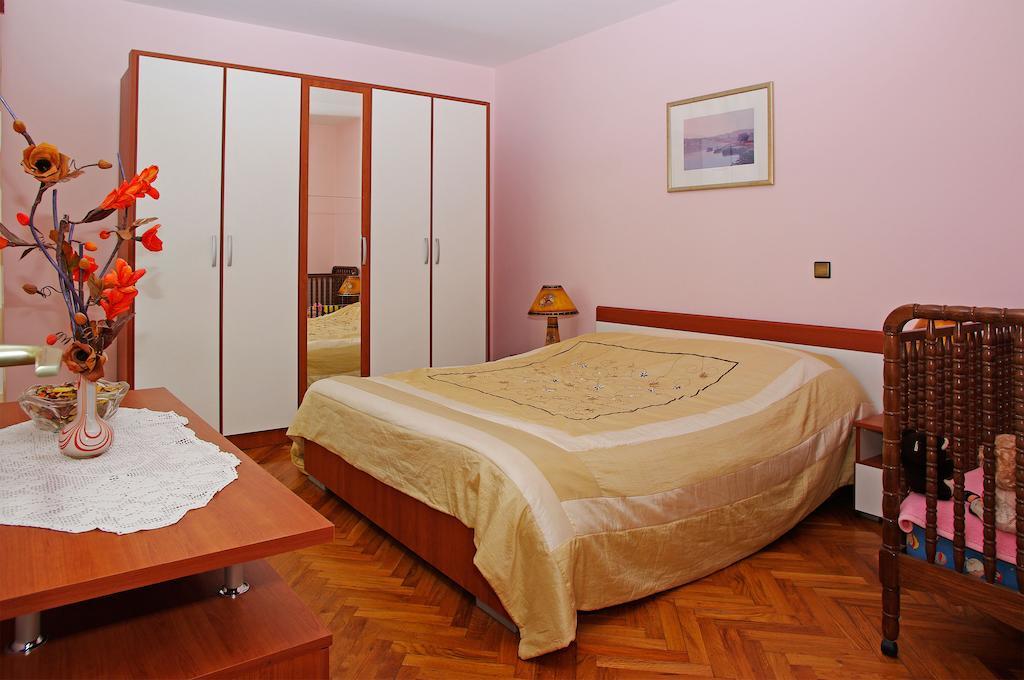 Apartments Julija Vela Luka Bilik gambar