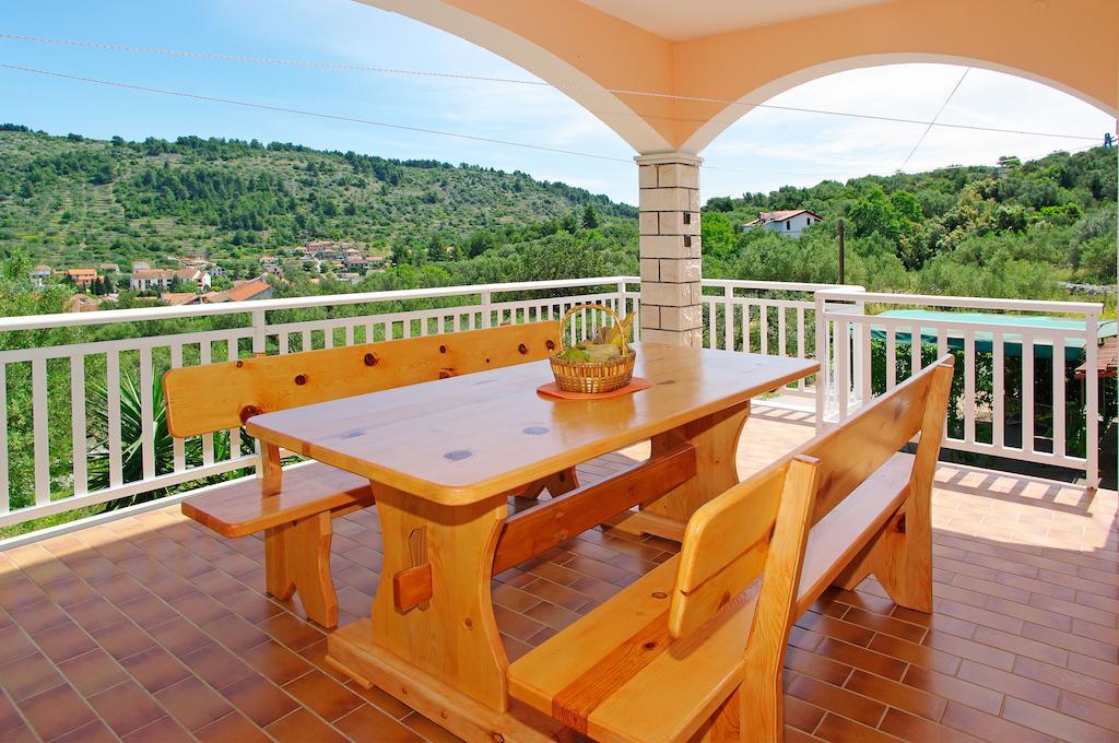 Apartments Julija Vela Luka Bilik gambar