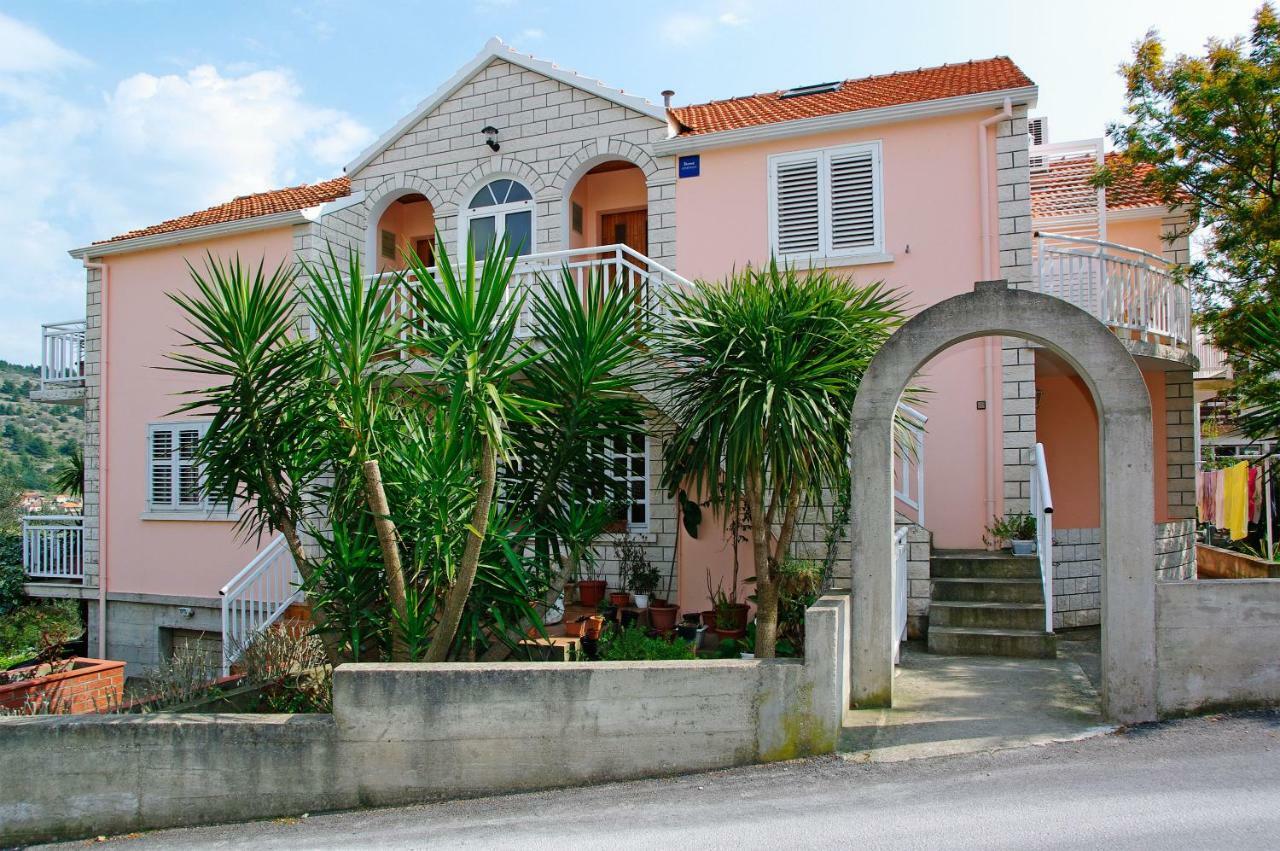 Apartments Julija Vela Luka Luaran gambar